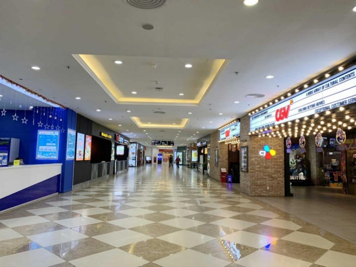 Các trung tâm thương mại ế ẩm, lao đao vì dịch Covid-19