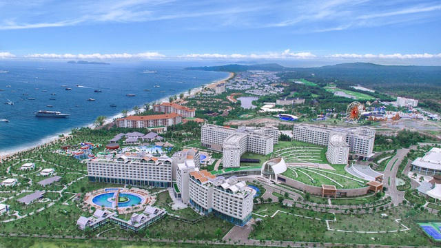 Phú Quốc gỡ lệnh cấm phân lô, tách thửa: "Nhà đầu tư hãy giữ đất và chờ"