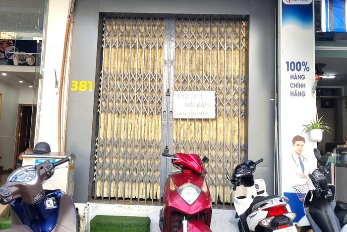 Những khối tài sản chục tỷ bỏ không, tiêu điều trên phố lớn Đà Thành