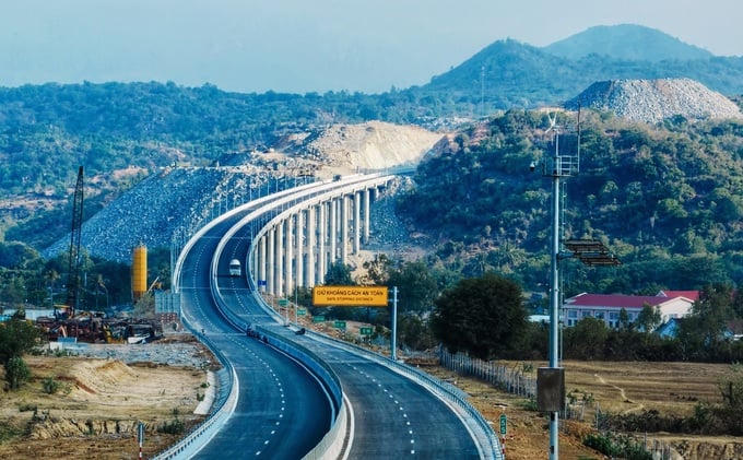 Dự án đang được gấp rút hoàn thiện để có thể thông xe vào 30/4-1/5