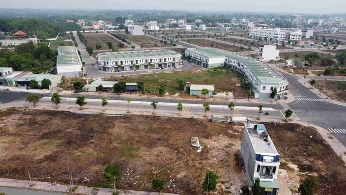 Bất ngờ loạt nhà ở xã hội phong cách biệt thự liền kề sang chảnh ở Bình Dương