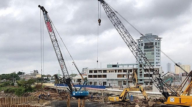 Cầu Rào 1 đang thi công. Ảnh Báo Xây Dựng. &nbsp;