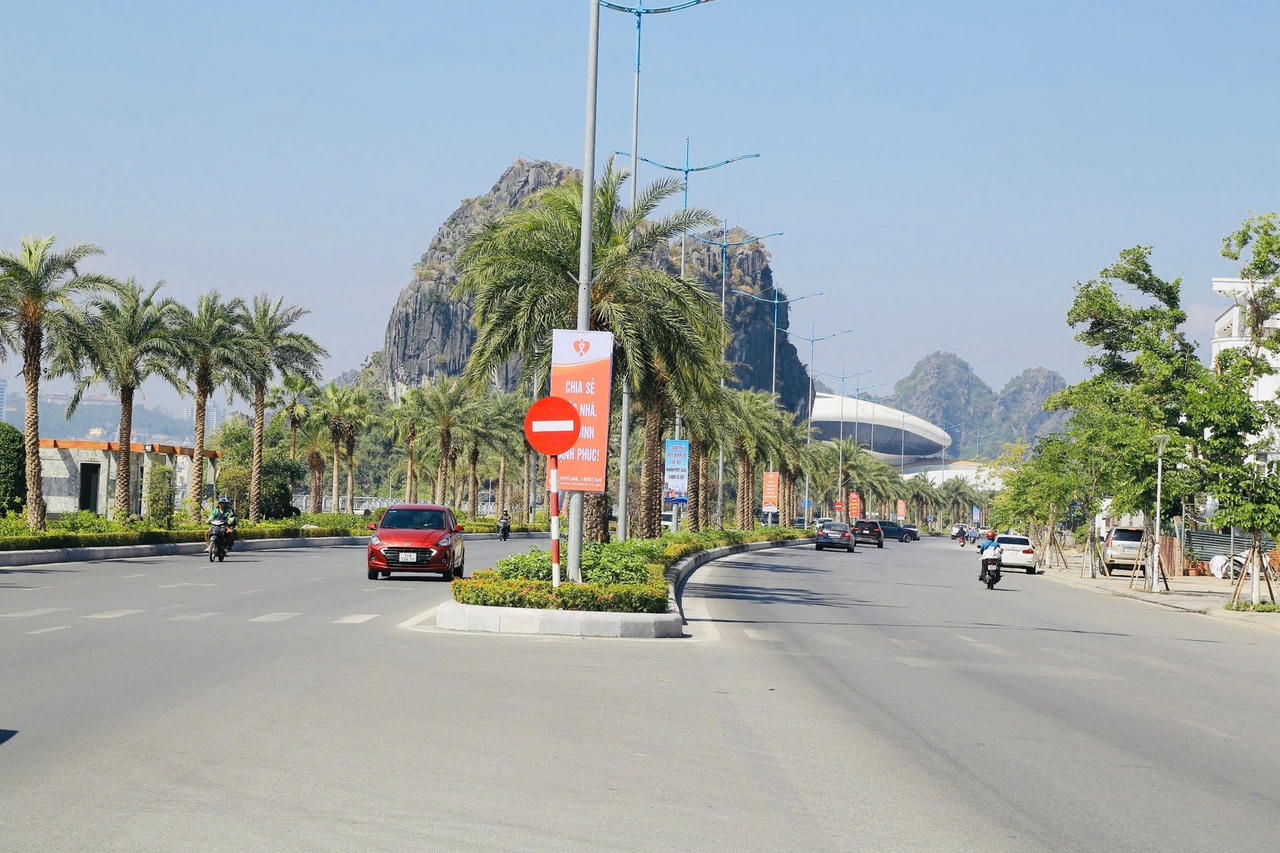 Tuyến đường Trần Quốc Nghiễn, giá đất có nơi được chào bán 500 triệu/m2 &nbsp;