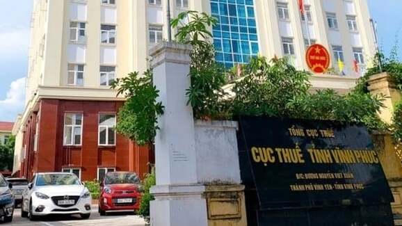 Thêm loạt lãnh đạo doanh nghiệp tại Vĩnh Phúc bị cấm xuất cảnh vì nợ thuế.