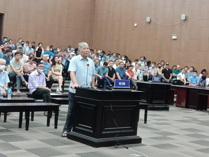 Ông Lê Thanh Thản tại phiên tòa sáng ngày 10/8
