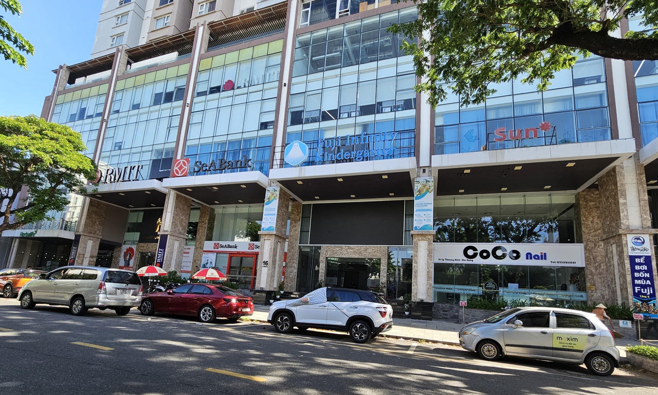 Lô đất 16 Lý Thường Kiệt hiện là một khu chưng cư thương mại.