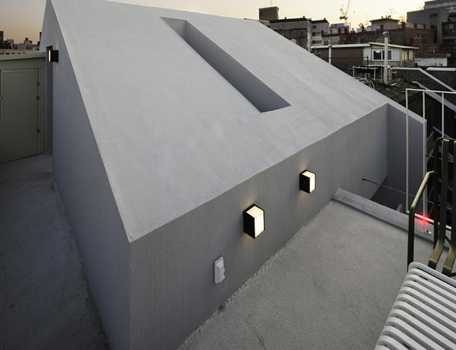 "Giật mình" ngắm căn nhà khác lạ giữa lòng phố cổ hình ảnh 13 "giat minh" ngam can nha khac la giua long pho co hinh anh 13