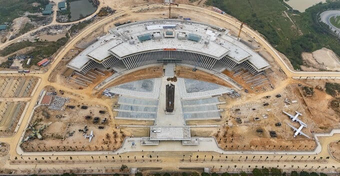 Toàn cảnh công trình 2.500 tỷ đồng giữa lòng Hà Nội, hiện đang 'bảo vệ' máy bay vận tải quân sự C-130 Việt Nam sở hữu sau năm 1975