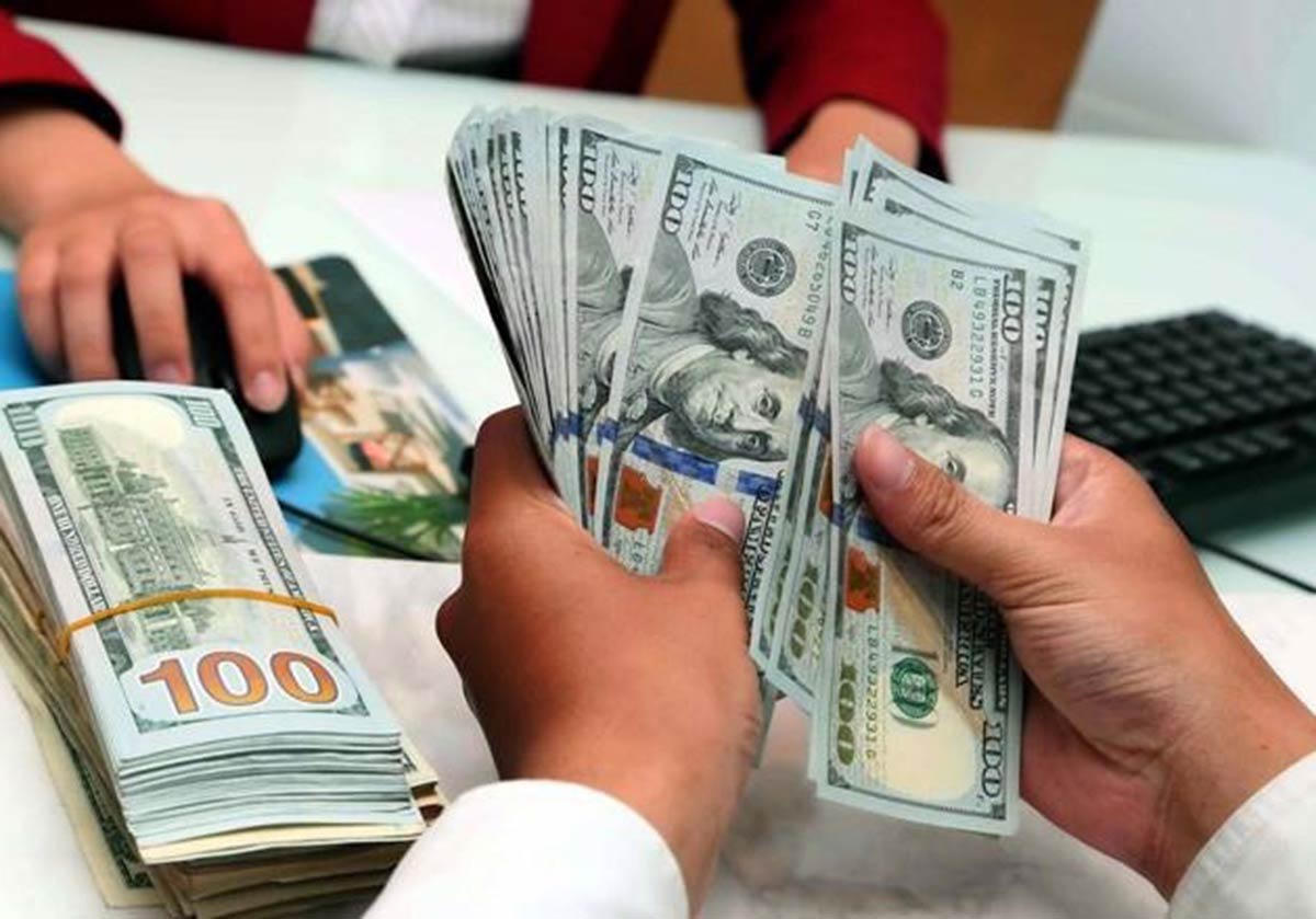 Fed giữ lãi suất cao nhất 23 năm: Vàng, USD căng thẳng kéo dài?