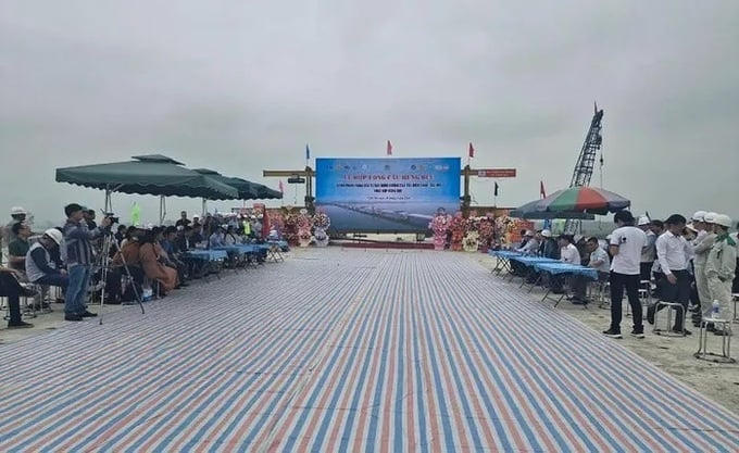 Lễ hợp long cầu Hưng Đức.