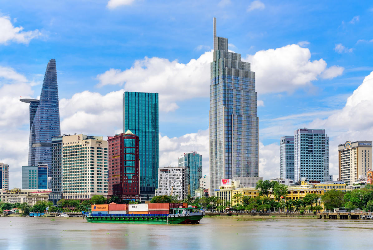 73,04% cổ phần tại CTCP Đầu tư Hợp Thành 1 (công ty sở hữu 69,9% cổ phần tại Công ty cổ phần Daeha – Chủ sở hữu khách sạn Deawoo Hà Nội tại số 360 Kim Mã, Ngọc Khánh, Ba Đình, Hà Nội.