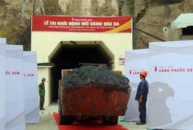 'Đại gia' vàng Phước Sơn bất ngờ thoát cửa phá sản