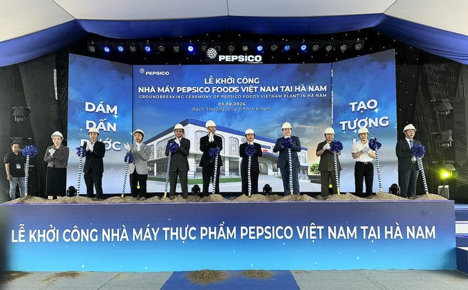 Dự án được xây dựng trên tổng diện tích 8 ha tại khu công nghiệp Đồng Văn I (tỉnh Hà Nam), với tổng vốn đầu tư 90 triệu USD, tương đương hơn 2.000 tỷ đồng.