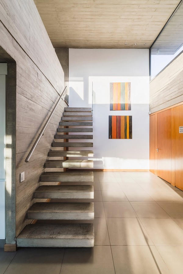 Căn nhà quái lạ mà sang chảnh của đôi vợ chồng trẻ