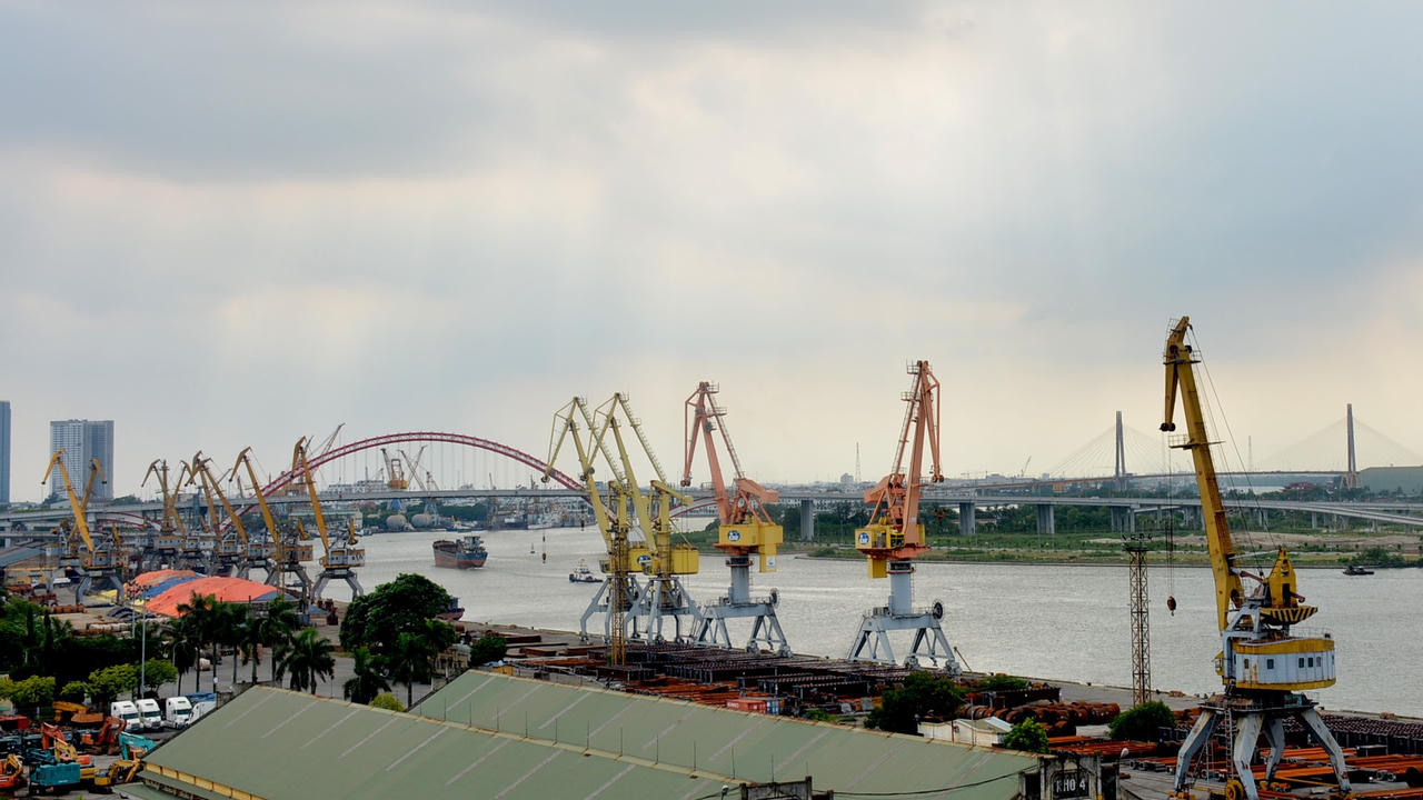 Việt Phát Group được biết đến là nhà cung cấp than cốc và quặng sắt hàng đầu cả nước