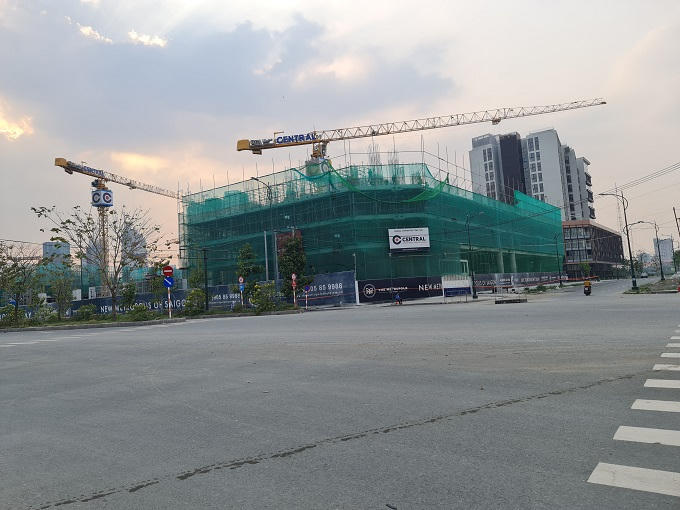 Nhiều doanh nghiệp xây dựng lo lắng khi thị trường ngày càng thu hẹp. Ảnh: Tấn Lợi &nbsp;