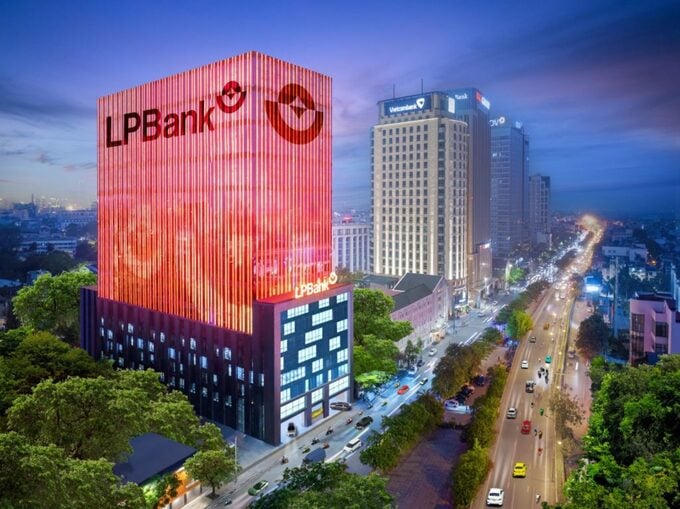 Tính đến ngày 30/6/2025, tổng tài sản của LPBank tăng 1% so với cùng kỳ, đạt 513.613 tỷ đồng.