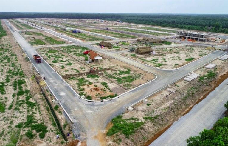 Khách hàng lo sợ thị trường tiêu cực nên không dám đầu tư vào bất động sản.