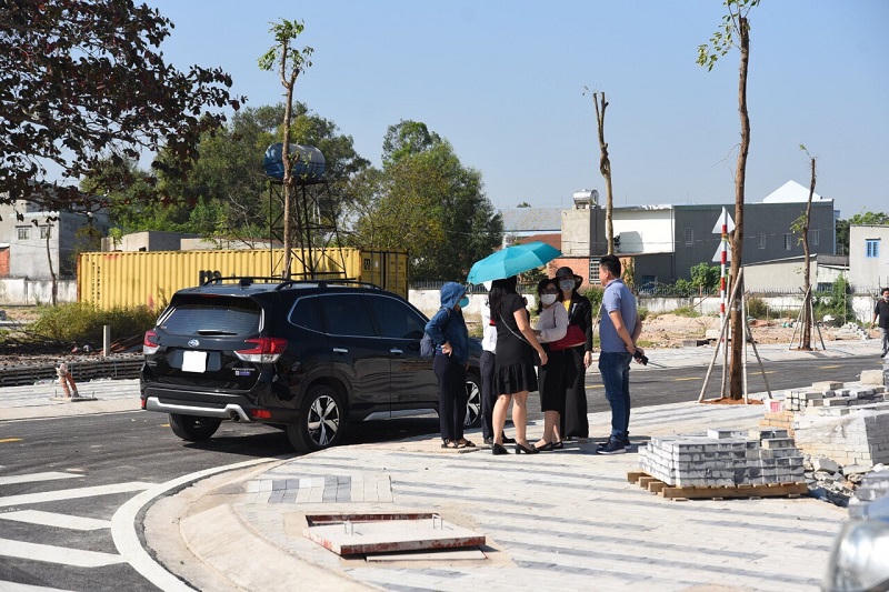 Hàng loạt bộ ngành và Ngân hàng Nhà nước vào cuộc ngăn chặn, thị trường nhà đất liệu có “hạ sốt”? 