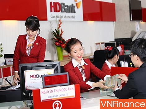 Nợ tiềm ẩn tăng nhanh, vì sao cổ phiếu HDbank vẫn là hàng "HOT" khi lên sàn?