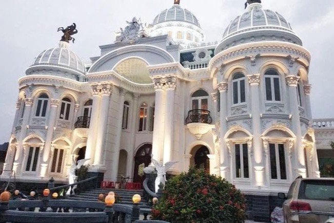 Danh tính đại gia chủ căn bạch dinh lộng lẫy báo ngoại khen hết lời bắt mắt nhất Việt Nam