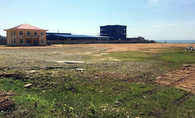 Khu đất dùng để xây dự án&nbsp;nhà máy&nbsp;sản xuất viên nén năng lượng Quảng Bình