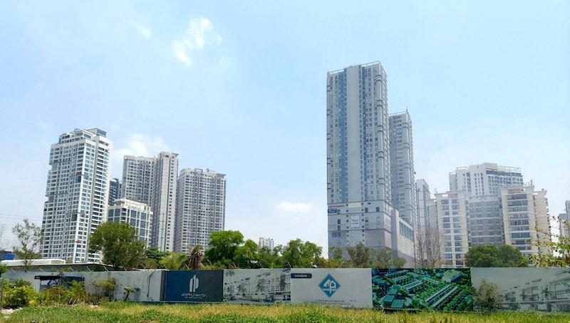 Tác động của dịch Covid-19 đã khiến nhà đầu tư e dè với những dự án mới. &nbsp;