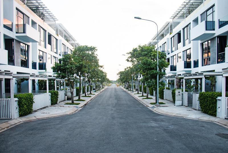 Giá bán sơ cấp loại hình biệt thự, nhà liền kề, nhà phố ghi nhận mức tăng khá mạnh. &nbsp;