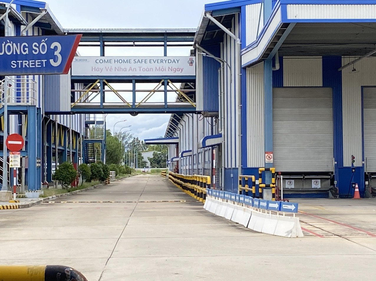 Bên trong nhà máy rộng 7,6ha vừa bị Heineken quyết định đóng cửa