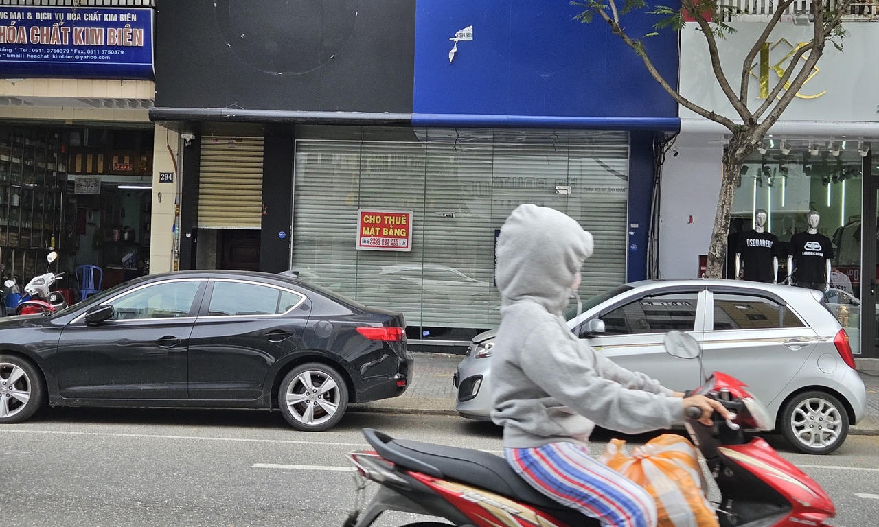 Hiu hắt phố thời trang Đà Nẵng: Loạt cửa hàng đóng cửa, cả năm không ai thuê