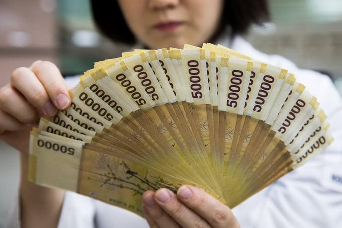Người Hàn Quốc dồn tiền mua chứng khoán Mỹ