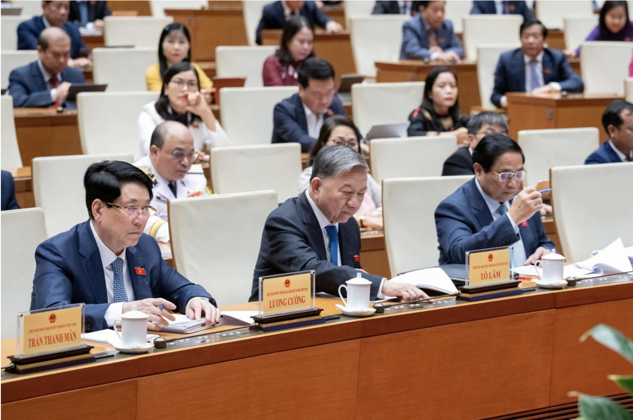 Thông qua chủ trương đầu tư Đường sắt tốc độ cao Bắc - Nam 67 tỷ USD