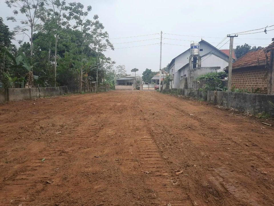 Giá đất tại nhiều nơi được cho là nằm trong quy hoạch đã tăng chóng mặt. (Ảnh: Trịnh Tây) &nbsp;