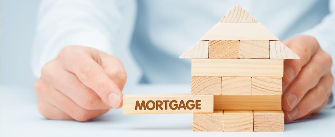 Ngân hàng ồ ạt bán nợ xấu bất động sản: Cảnh báo dấu hiệu bất thường