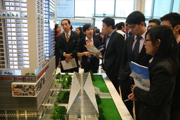 Các doanh nghiệp địa ốc hiện đang bước vào cuộc đua tuyển dụng nhân sự môi giới bất động sản. Ảnh minh hoạ: Batdongsan.com.vn&nbsp; &nbsp;