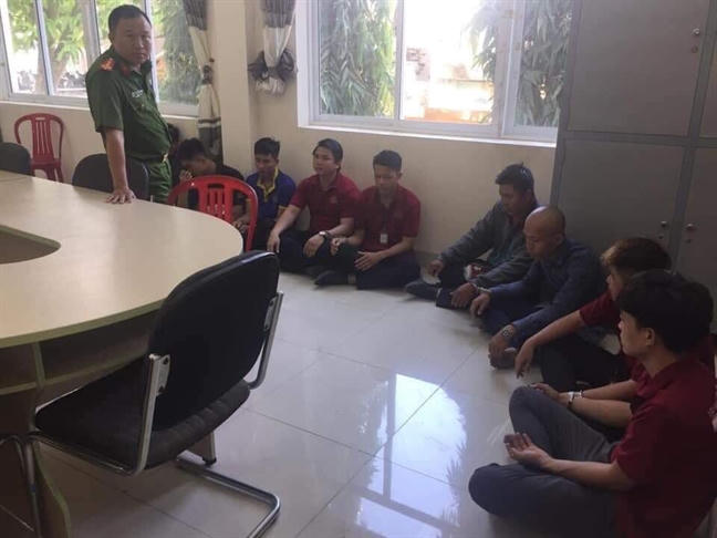 Cuong che hang loat du an ‘ma’, bat giu nhieu nguoi mac dong phuc mang dong chu Tap doan dia oc Alibaba