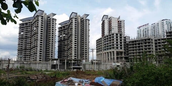 Hàng tồn kho 12 tỷ USD đang nằm ở những dự án bất động sản của những ông lớn nào?