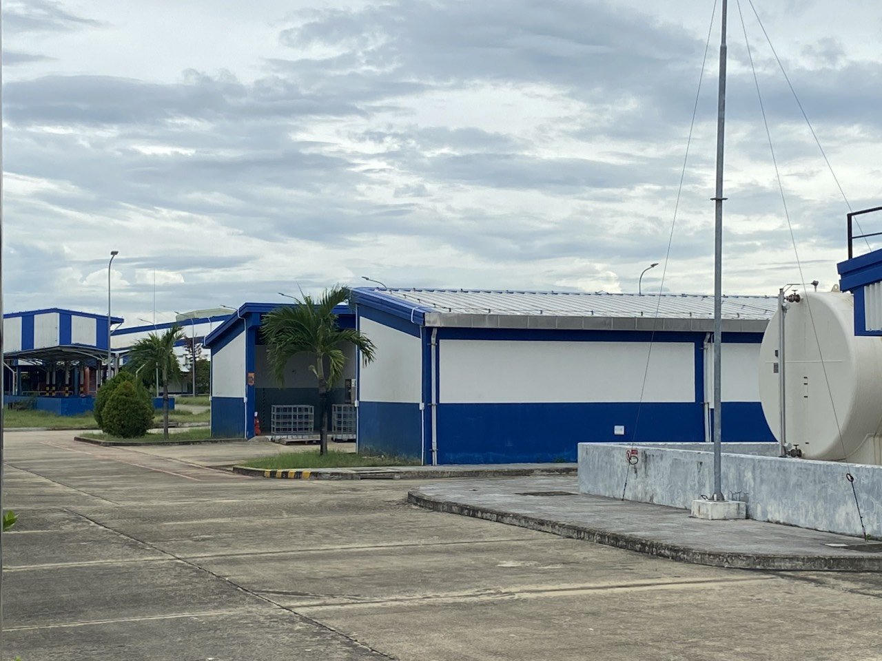 Bên trong nhà máy rộng 7,6ha vừa bị Heineken quyết định đóng cửa