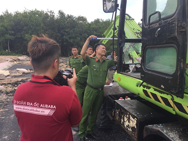 Cuong che hang loat du an ‘ma’, bat giu nhieu nguoi mac dong phuc mang dong chu Tap doan dia oc Alibaba