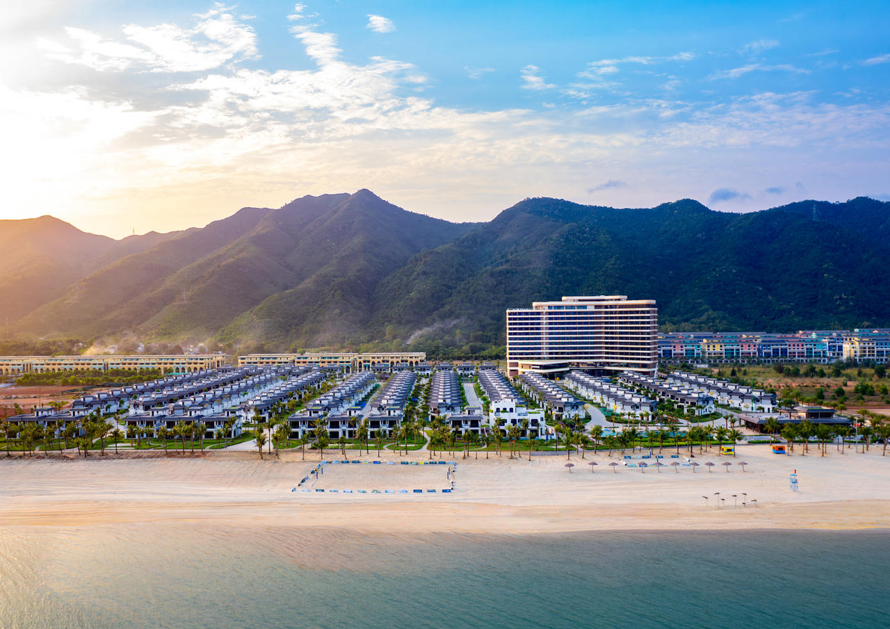 Dải đất ven biển dài 13 km đang trở thành tâm điểm đầu tư bất động sản ở Quảng Ninh