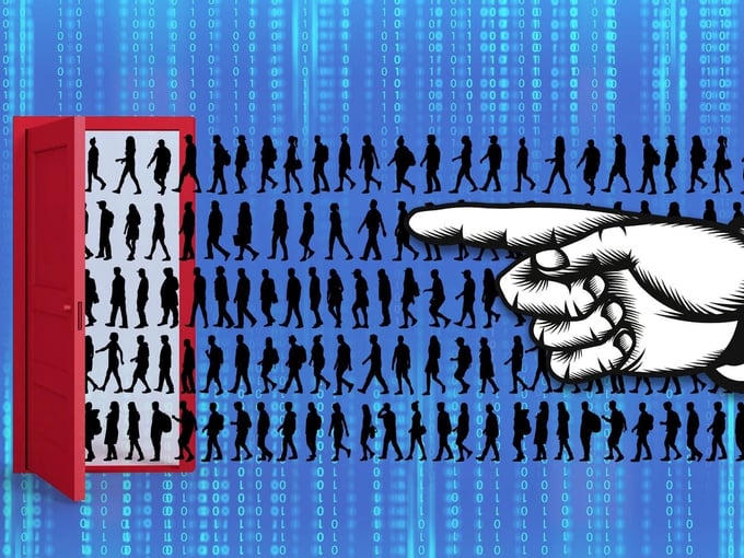 Trong cơn khủng hoảng, các doanh nghiệp bất động sản bị rơi vào vòng xoáy giải thể, sa thải