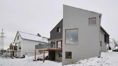 Những mẫu cửa sổ khung gỗ đơn giản cho nhà đẹp