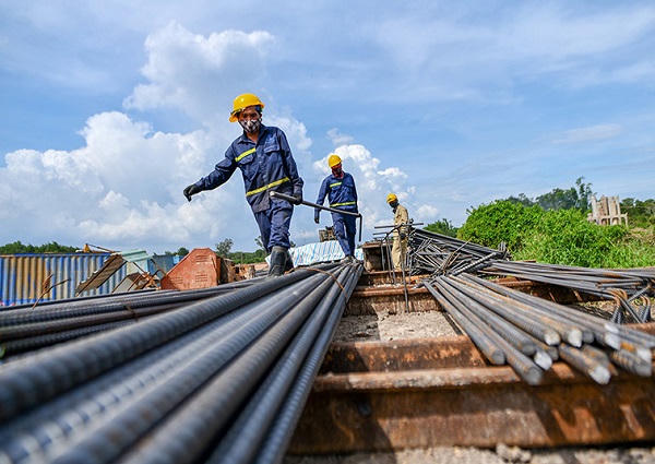 Chữa bệnh "sợ sai không dám làm" để cải thiện đầu tư công