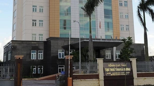 Công ty Cổ phần Tư vấn và Xây dựng số 1 Việt Nam bị Cục Thuế tỉnh Hải Dương cưỡng chế ngừng sử dụng hóa do nợ thuế. &nbsp;