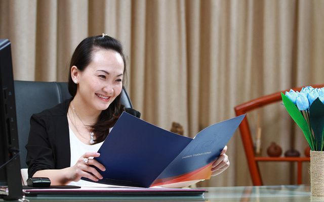 “Đòi” vợ con dấu mãi không trả, đại gia Việt bán luôn 2 siêu xe