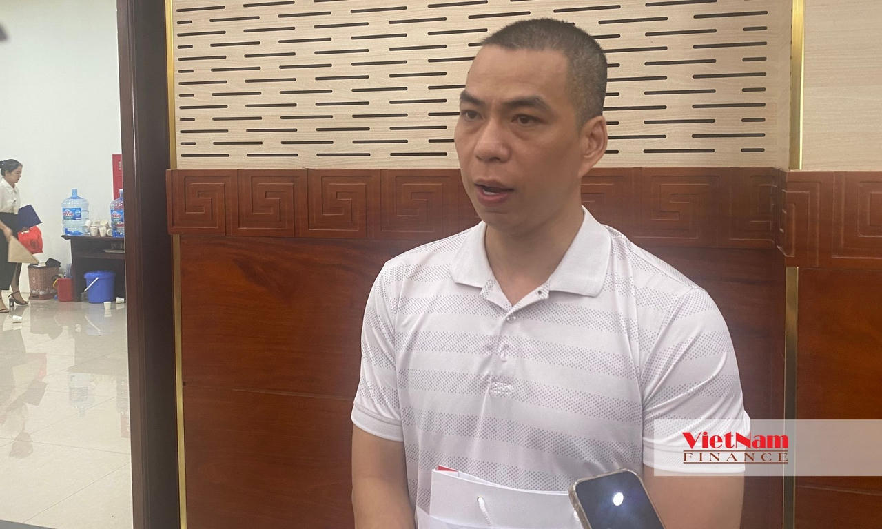 Anh Phùng Hữu Thắng, người trả giá cao nhất trong phiên đấu giá.