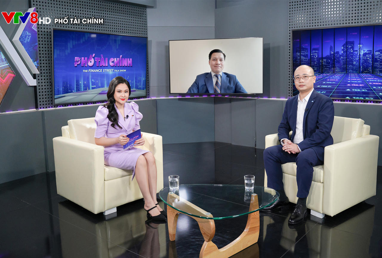 Ông Nguyễn Triệu Vinh và ông Nguyễn Kỳ Minh tại Talkshow Phố Tài chính &nbsp;