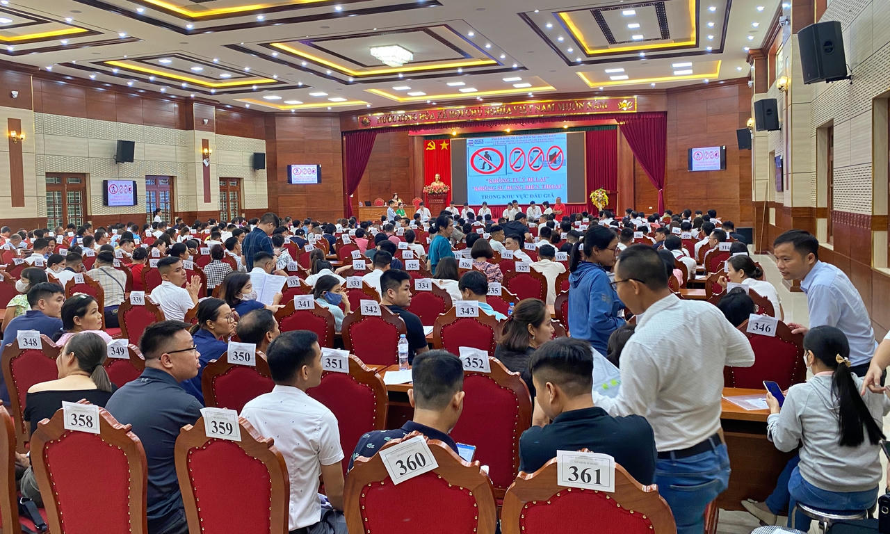 Hà Nội: Hơn 670 hồ sơ đăng ký đấu giá 39 lô đất ở Phúc Thọ
