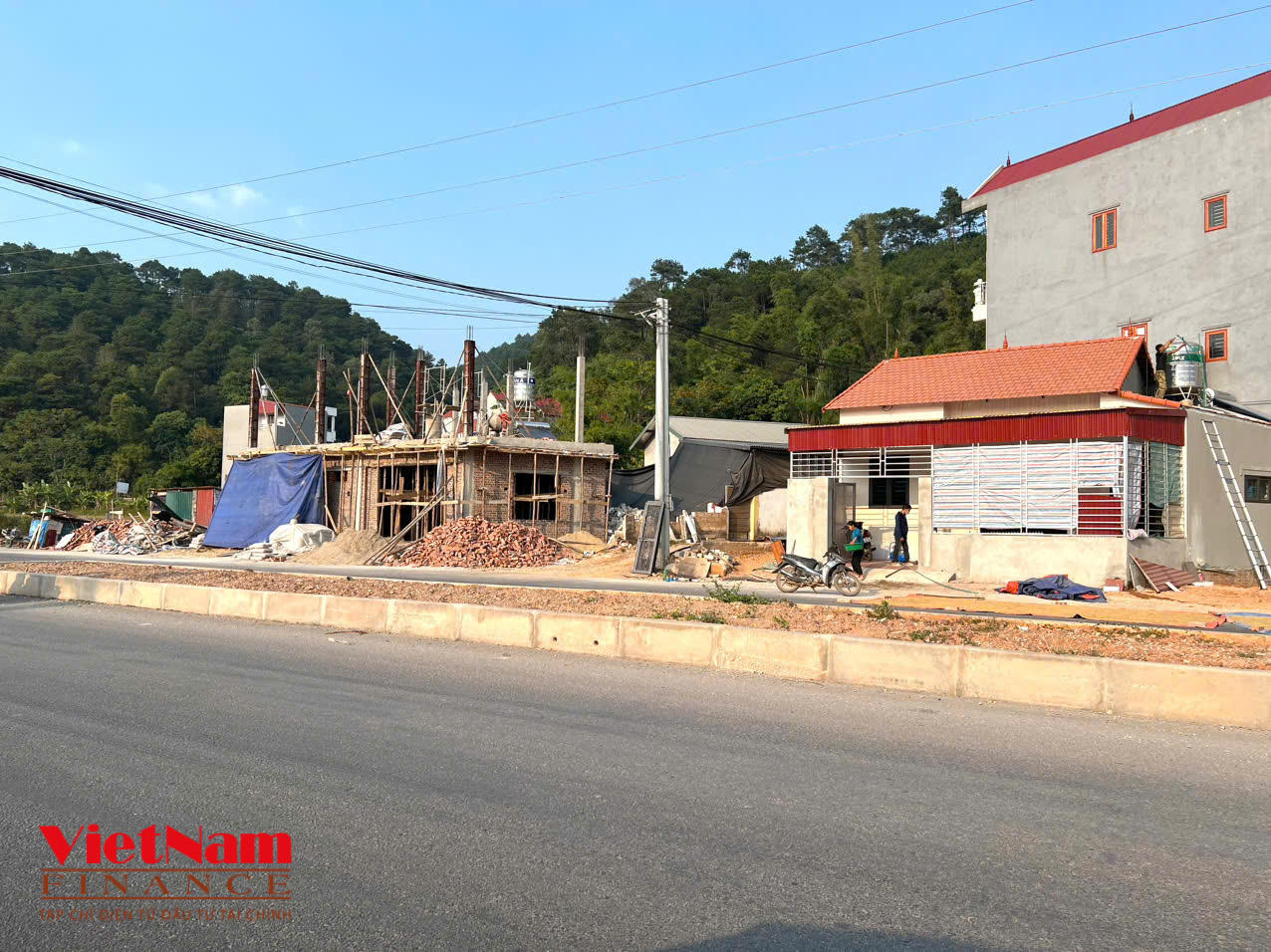 Công trường mở đường 2.300 tỷ nối Lạng Sơn đến Quảng Ninh