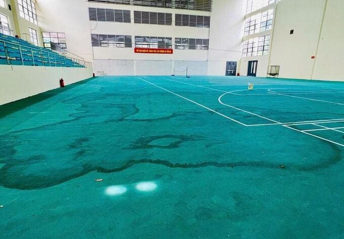 Công ty Xây dựng C BHI đứng đầu liên danh gói thầu vừa cải tạo đã hỏng hóc tại Trường Hà Nội - Amsterdam